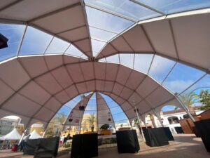 Cúpula semitransparente