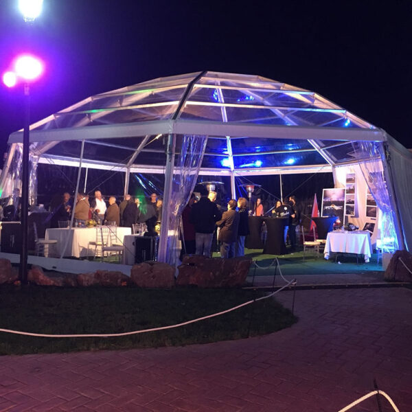 Cúpula transparente para eventos