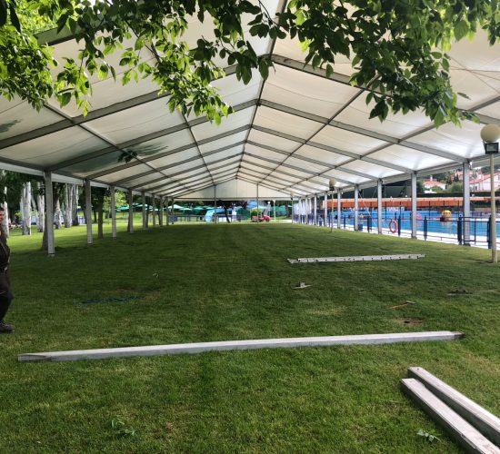 Carpa abierta